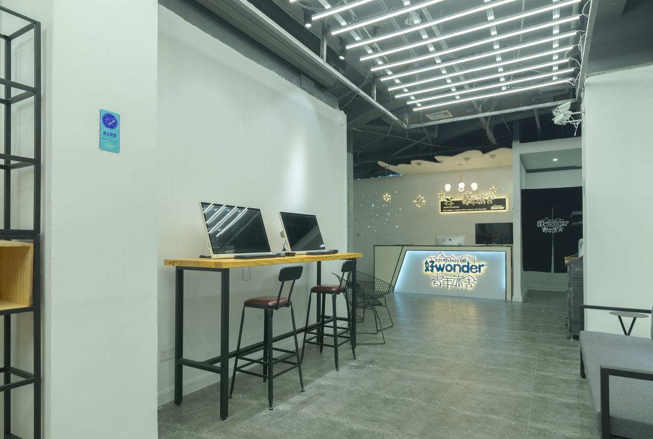 Wonder Youth Hostel Нанинг Екстериор снимка