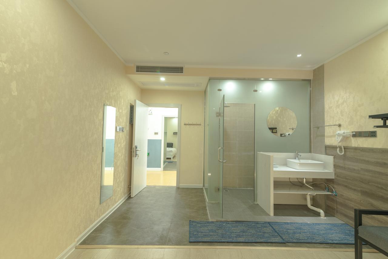 Wonder Youth Hostel Нанинг Екстериор снимка