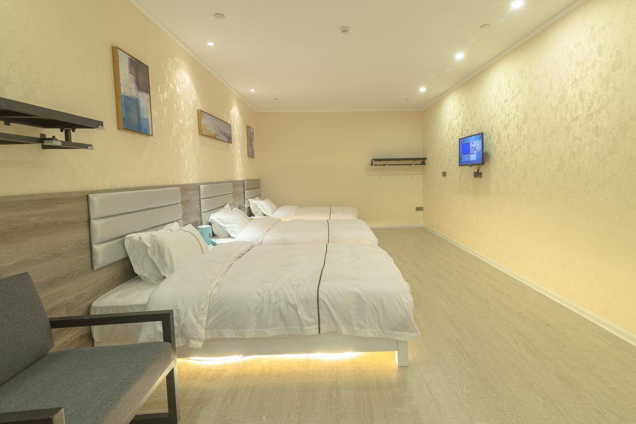 Wonder Youth Hostel Нанинг Екстериор снимка