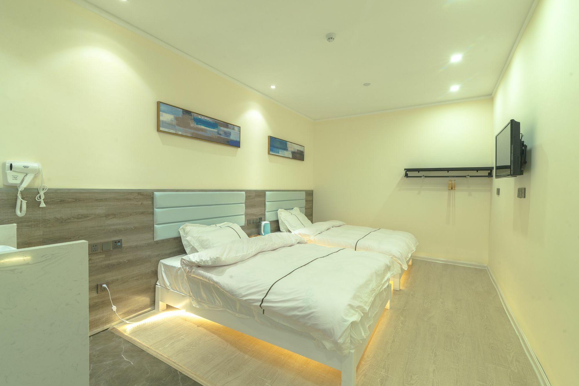 Wonder Youth Hostel Нанинг Екстериор снимка
