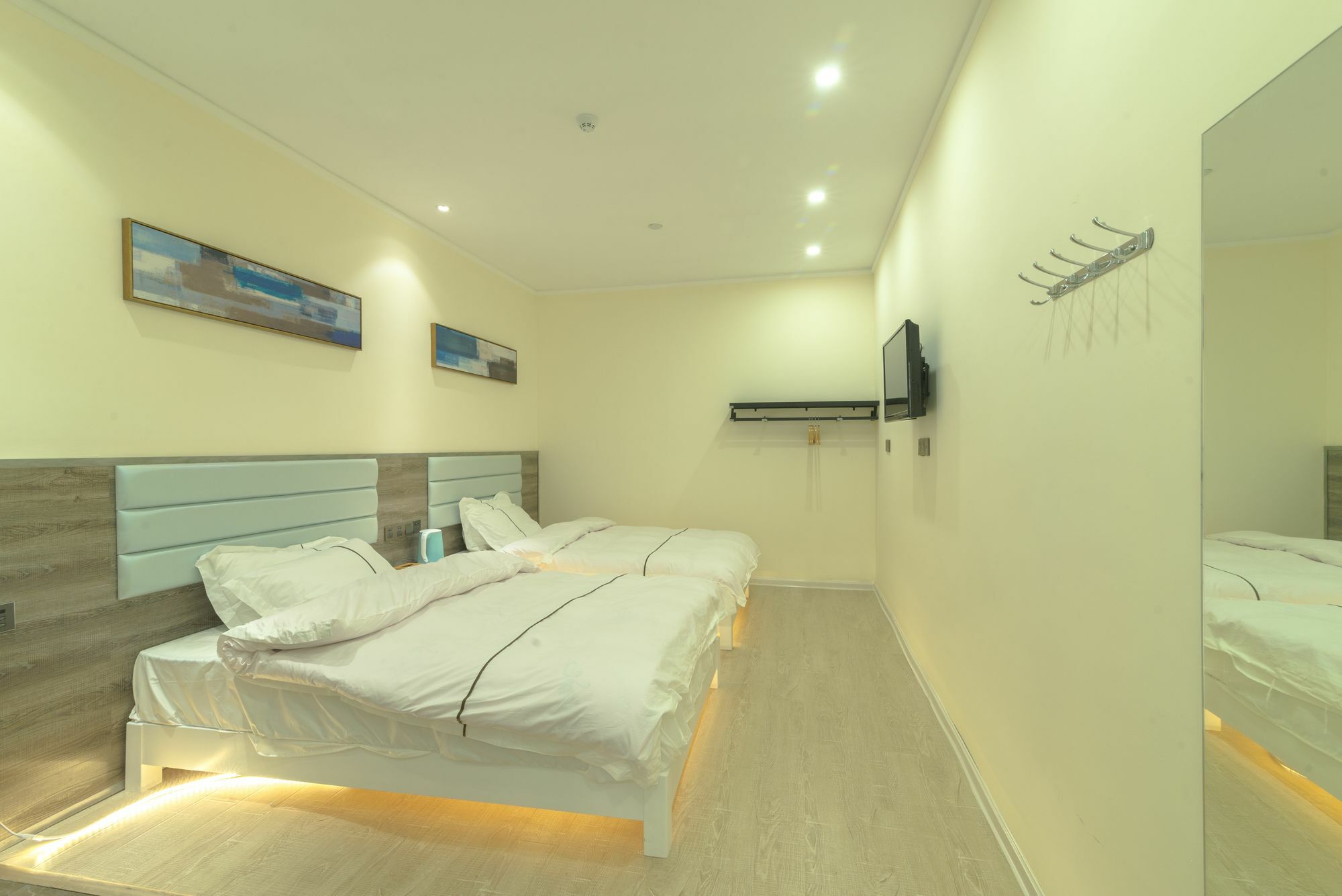 Wonder Youth Hostel Нанинг Екстериор снимка