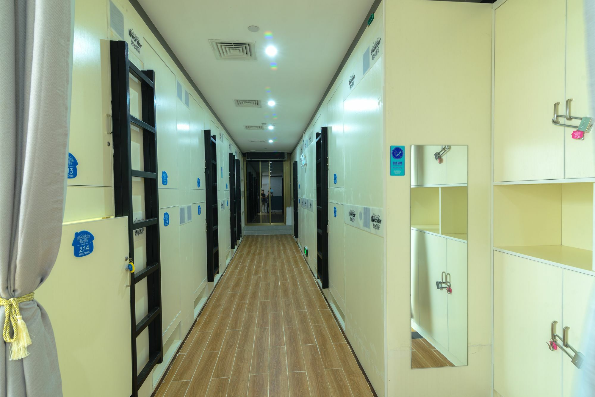 Wonder Youth Hostel Нанинг Екстериор снимка